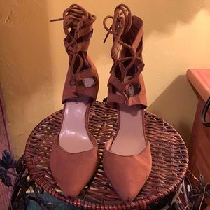 Breckelles. Size 9. Caramel Suede